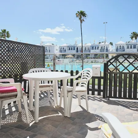 Delightful Playmar: Comfort And Convenience In Maspalomas, Steps Away From Shopping Centers And Beaches *